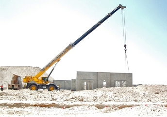 Grove-cranes-complete-1