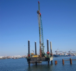 Three-Manitowoc-Crawler-1