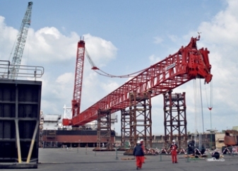 Barge-mounted-18000-1-1