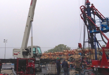 National-Crane-boom-trucks-ease-work-1