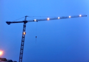 Potain-keeps-Arctic-Circle-1