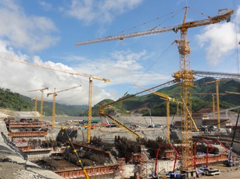 Potain tower cranes at work on Xayaburi dam