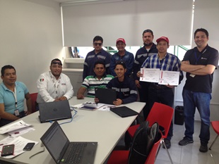 Manitowoc expands crane technician training in Mexico-02