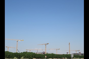 Potain MCT 205 cranes help build luxury homes in Dubai - 1