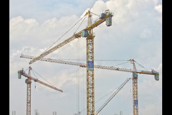 Potain tower cranes help EEI Corporation on Southeast Asian landmark 2