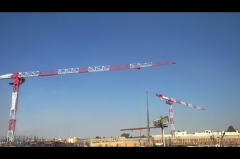Latest-generation-Potain-cranes-bring-new-Egyptian-mall-to-life-3