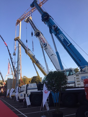 Manitowoc-and-partners-showcased-industry-leading-cranes-and-technologies-at-JDL-2017-4