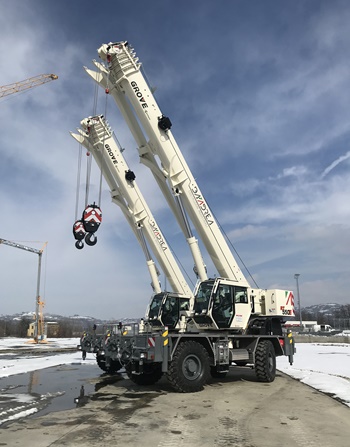 Italian-contractor-taps-Grove-RT550E-rough-terrain-cranes-for-tight-petrochemical-work-1