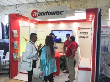 Manitowoc presents new cranes and technologies at Colombias-14th-National-Congress-of-Infrastructure-1