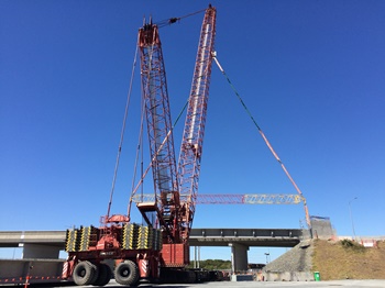 Universal Cranes sends Manitowoc 16000 to Port of Brisbane bridge project in Australia1
