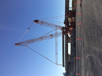 Universal Cranes sends Manitowoc 16000 to Port of Brisbane bridge project in Australia2