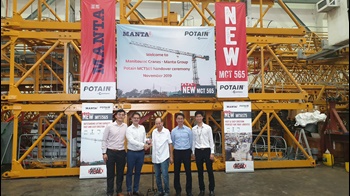 Manta enjoys success with two Potain MCT 565 topless cranes in Singapore-2